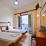 Lucia Hotel