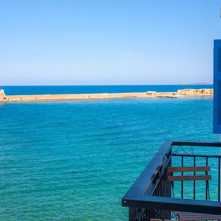 Lucia Hotel 2*