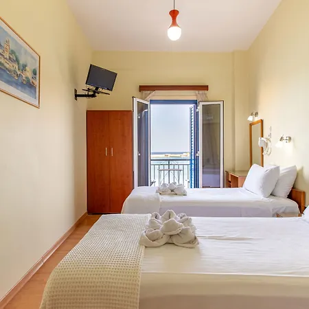Hotel Lucia 2*